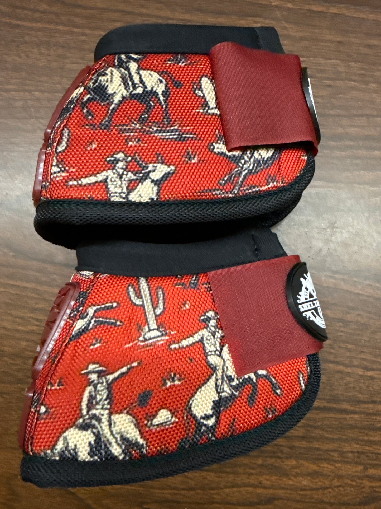 SLWG OUTLAW IN RED COLLECTION